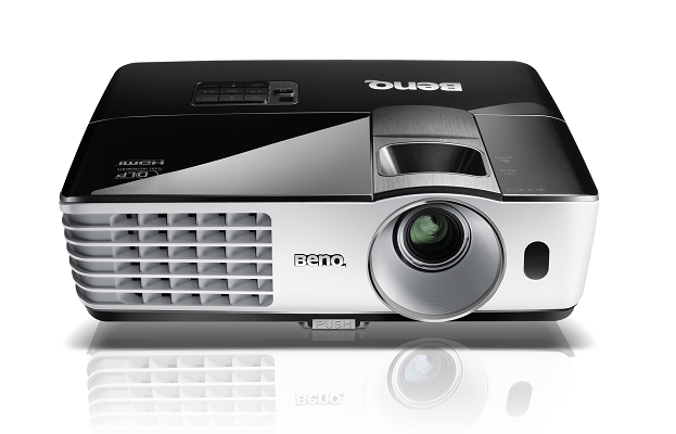 מקרן  BenQ MH680 + סטרימר i2 במתנה!!!!