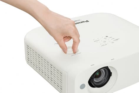 מקרן Panasonic PT-VZ580 — תמונה 3
