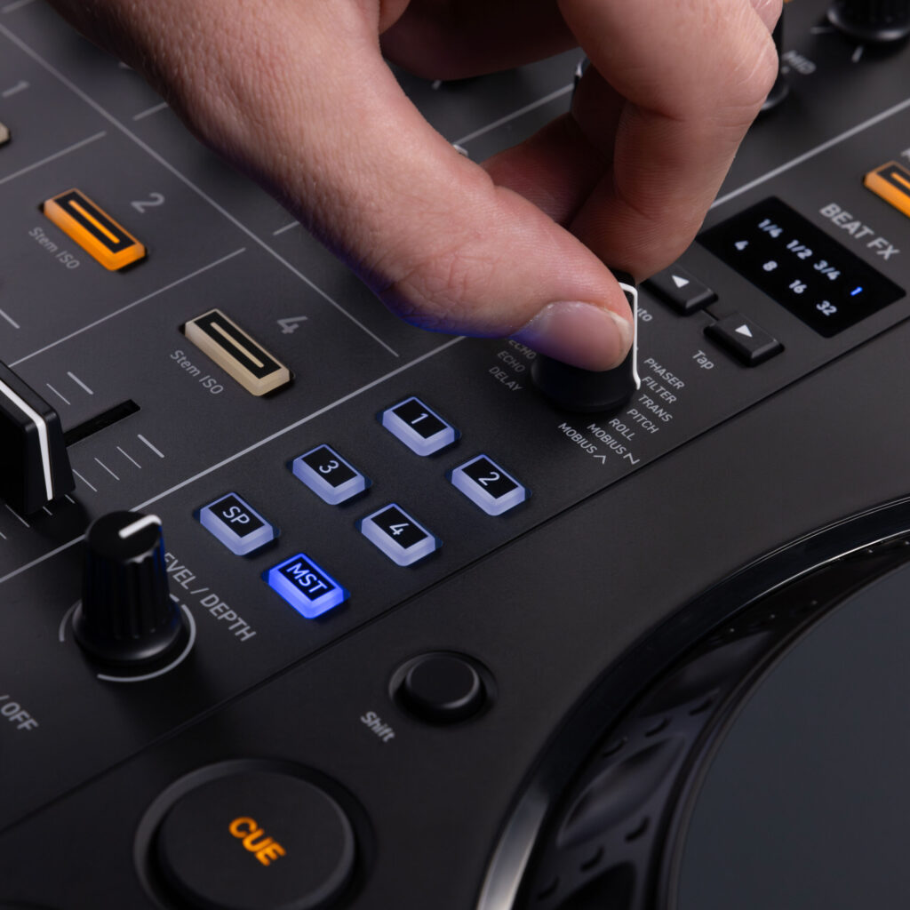 קונטרולר DJ די ג’יי פיוניר Pioneer DDJ-GRV6 — תמונה 4