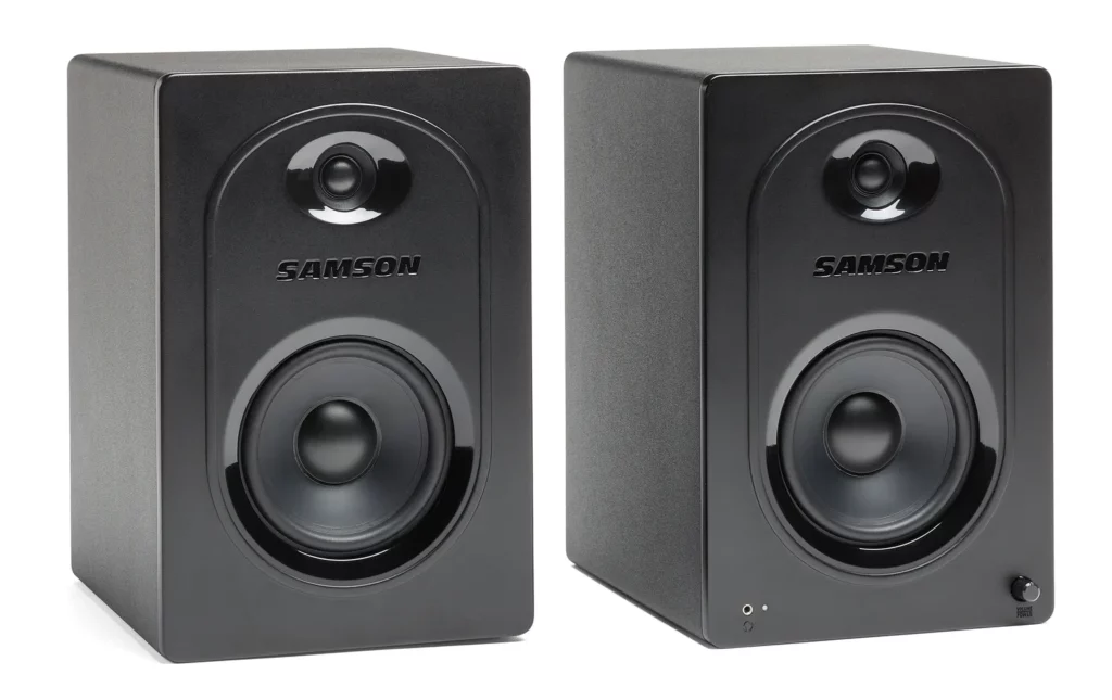זוג מוניטורים לאולפן SAMSON MediaOne M50 Powered Studio Monitor