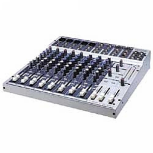 מיקסר PHONIC MM1705