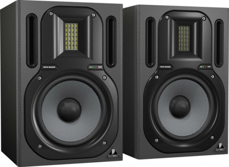 מוניטורים Behringer 3030A