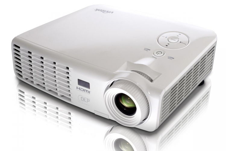 מקרן Vivitek D510